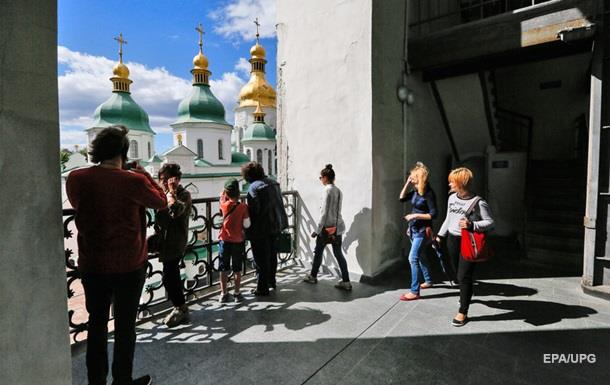 НБУ назвал сумму расходов иностранных туристов в Украине
