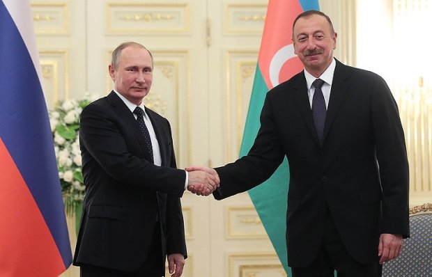 Нефть и газ – от бога, власть – от отца: почему Азербайджан равно Алиев