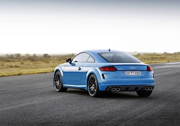 Обновленное семейство Audi ТТ показали официально