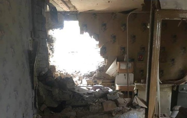 Обстрел в Луганской области: повреждены десятки домов