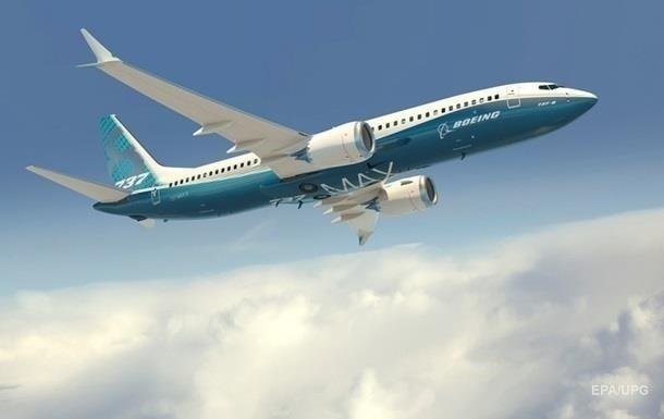 Очередное ЧП с Boeing: самолет совершил экстренную посадку в США