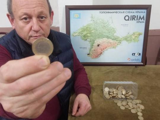 Оккупанты вновь пришли с обысками к крымским татарам
