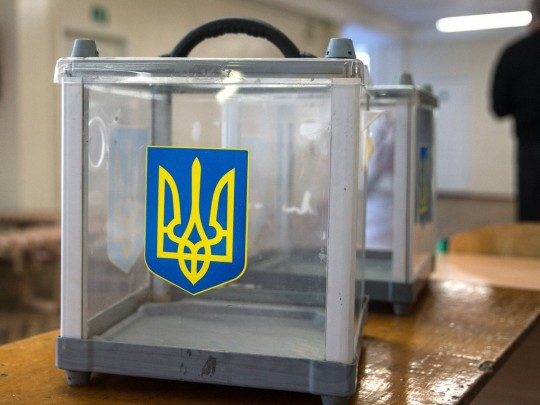Опубликованы свежие рейтинги партий: кто проходит в Раду