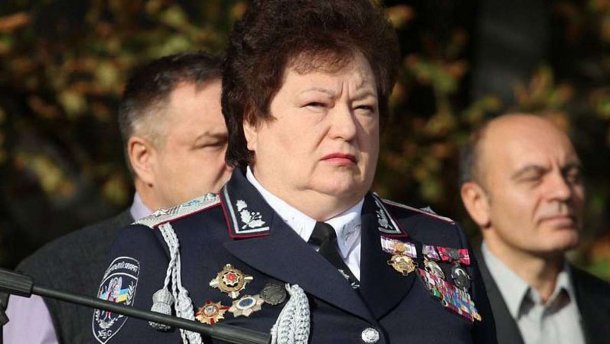 Организатор антимайдана приняла присягу в полиции