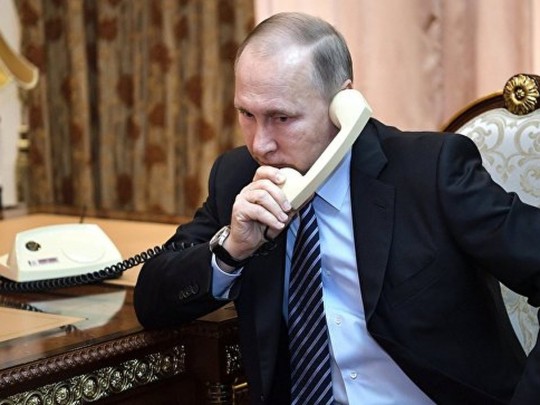Паспортизация Донбасса и языковой закон: Макрон, Меркель и Путин поговорили об Украине