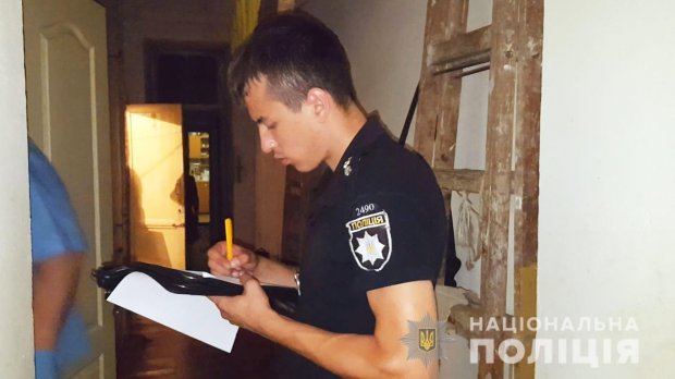 Пенсионер зарезал трех соседей в одесской коммуналке: план вынашивал более года