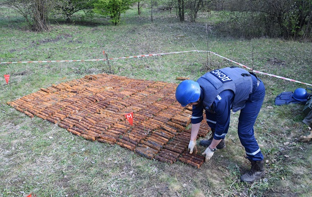 Почти две тысячи боеприпасов Второй мировой нашли на Николаевщине