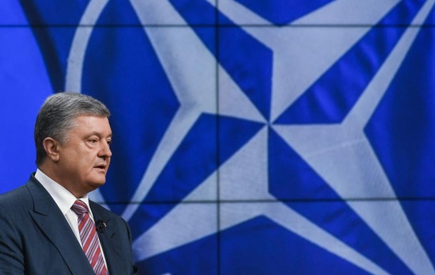 Порошенко подписал программу партнерства с НАТО