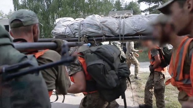 Порятунок льотчика зі збитого вертольота: екстремальна підготовка рекрутів до ССО
