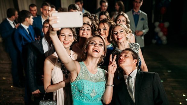 Поздравления с выпускным 2019: искренние поздравления от родителей и учителей