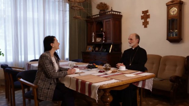 Про священство, баскетбол та Католицький університет: захопливе інтервю з єпископом УГКЦ