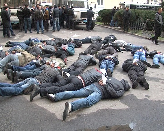 Противостояние на Юго-Востоке: в Луганске пошли на компромисс Сюжет