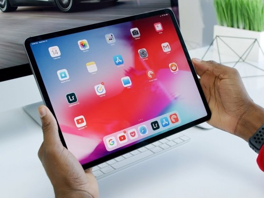 Ребенок заблокировал iPad отца почти на 49 лет (фото)