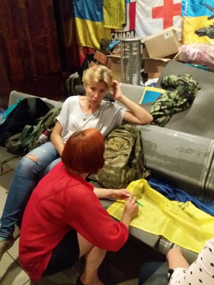 Решение далось трудно: волонтеры объявили о закрытии пункта отдыха для военных на киевском вокзале (фото)