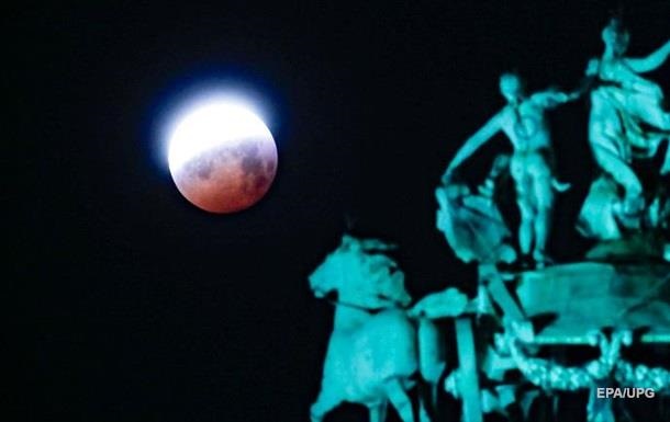 Россия собралась добывать полезные ископаемые на Луне