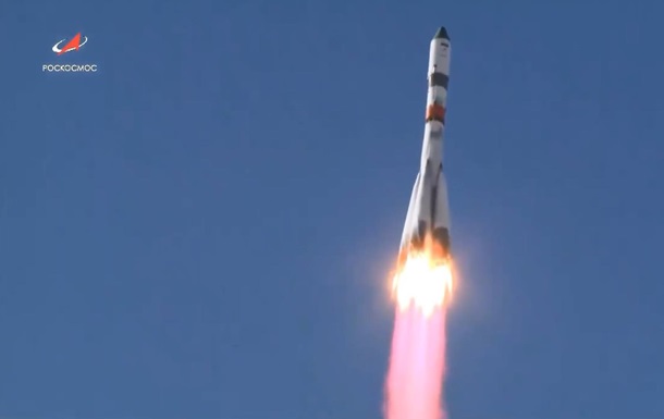 Россия запустила ракету Союз с грузом для МКС