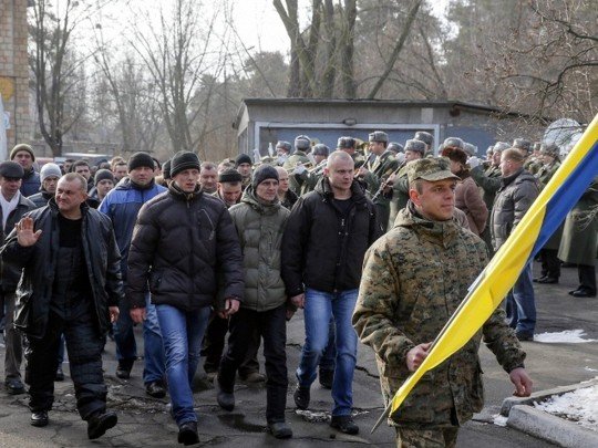 С дедовщиной не столкнутся: сколько киевлян призовут на срочную службу этой весной