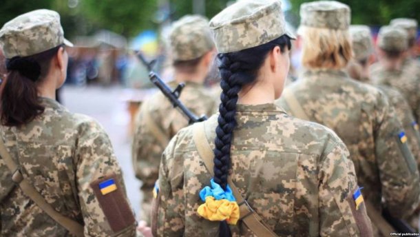 Секс-скандал в армии: на Хмельнитчине полковник домогался подчиненную