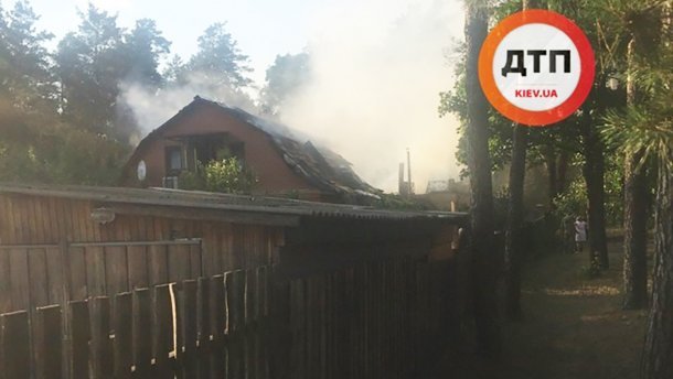 Сгорел дом под Киевом, где снимали сериал Сваты: фото