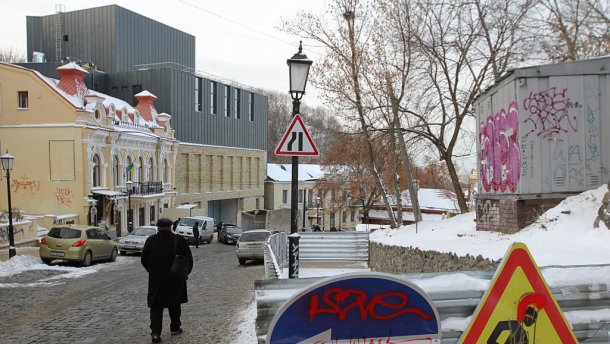 Скандальний готель на Андріївському узвозі таки добудують: фото нових проектів
