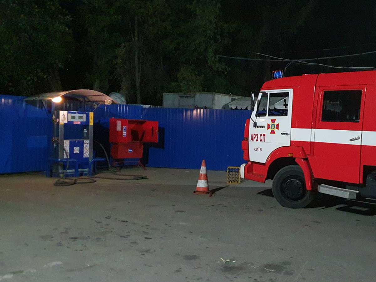 Смертельное ЧП на улице Бережанской в Киеве: в огне погиб мужчина