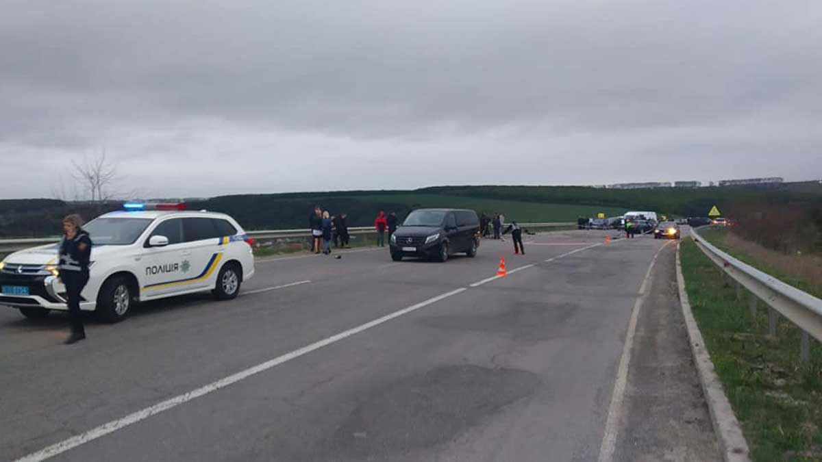 Смертельное ДТП под Тернополем: погибли двое молодых парней
