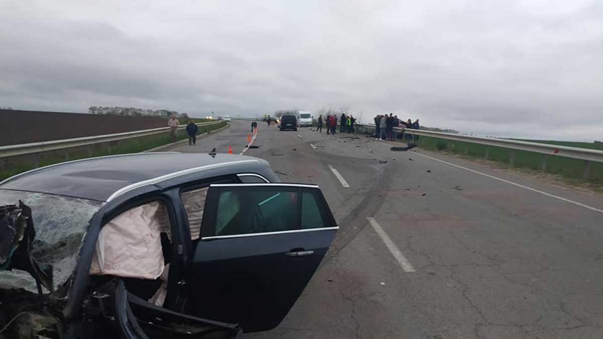 Смертельное ДТП под Тернополем: погибли двое молодых парней