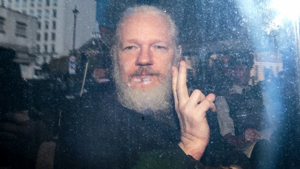 Создателя WikiLeaks задержали в Лондоне: расскажет ли Ассанж о работе на Россию?