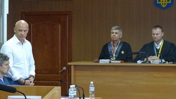 Справу Труханова про аферу на сотні мільйонів гривень судді зливають: 15 аргументів