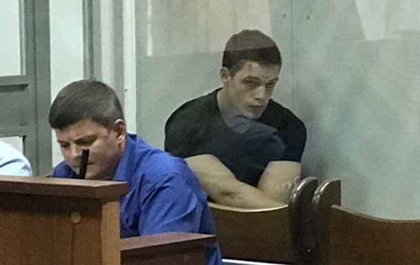Суд продлил арест водителю Hummer, сбившему насмерть девочку в Киеве