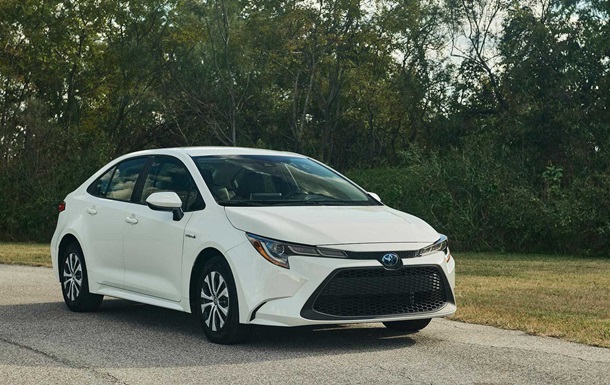 Toyota презентовала экономичный гибрид Corolla
