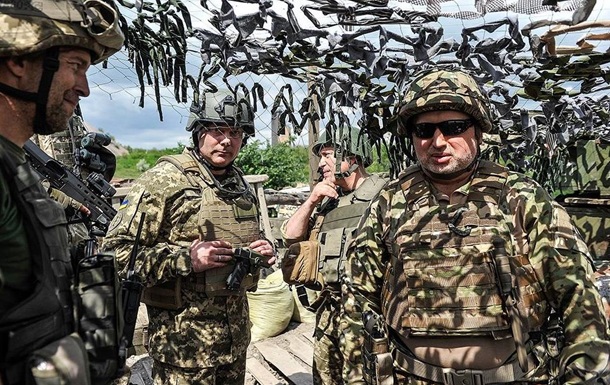 Турчинов заявил о рекордных обстрелах на Донбассе
