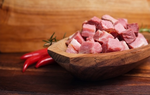 Ученые назвали вызывающие рак кишечника продукты