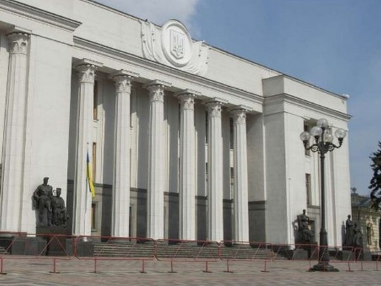 Украиной будут управлять ольгинские тролли? Тымчук указал на важный момент с видеопетицией о роспуске Рады
