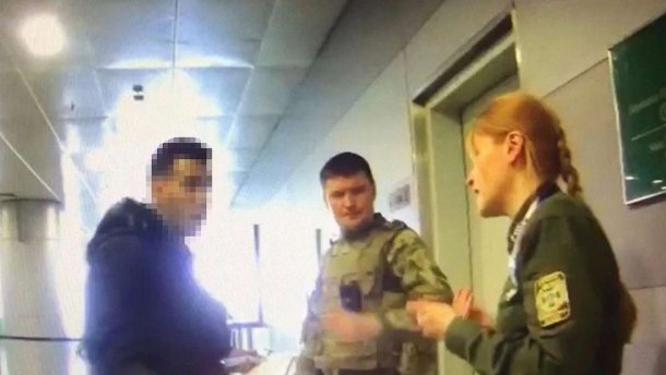 В аэропорту Борисполь дерзкий мигрант напал на пограничника: видео