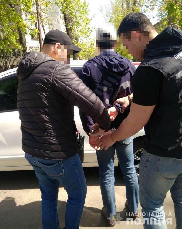 В Борисполе задержали китайского торговца украинскими женщинами (фото)