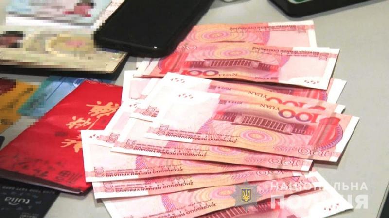 В Борисполе задержали китайского торговца украинскими женщинами (фото)