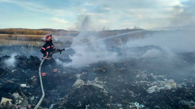 В Черновицкой области занялось свалку