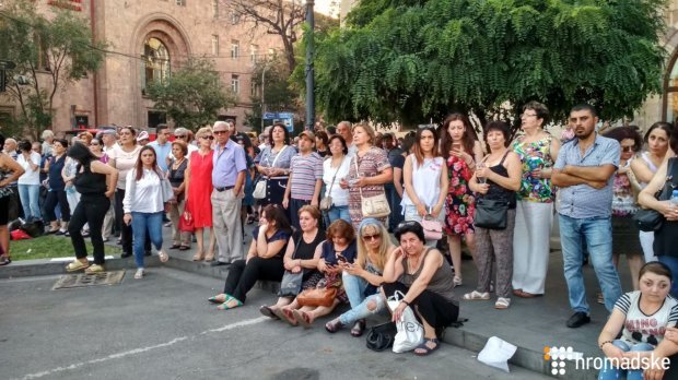В Ереване масштабной акцией отмечают 100 дней правительства Пашиняна: фото