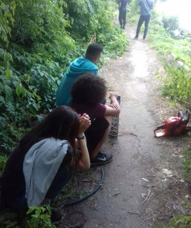 В Харькове авто иностранцев слетело в водохранилище: фото и видео с места происшествия
