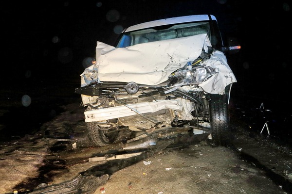 В Киеве погибла женщина-водитель, не удержавшая Hyundai на скользкой дороге (фото)