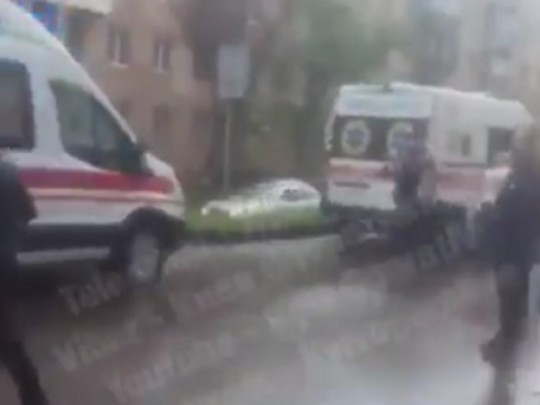 В Киеве полицейский одним ударом смертельно травмировал мужчину, — СМИ (видео)