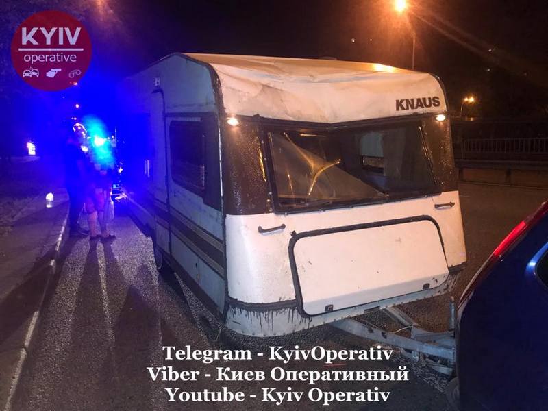 В Киеве произошло пьяное ДТП с участием патрульных (фото, видео)