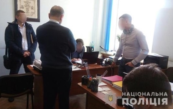 В мэрии Николаева связали обыски с выборами