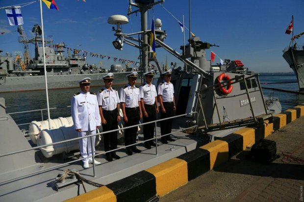 В Одессе ко Дню ВМС показали новые украинские десантно-штурмовые катера Кентавр: что известно