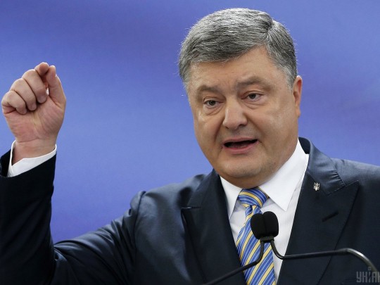 В полиции сообщили об угрозе теракта в студии Суспільного: Порошенко остался в студии