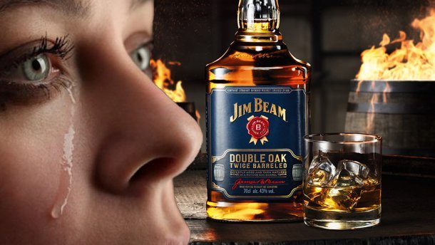 В США в пожаре сгорело 7 миллионов литров виски Jim Beam: видео