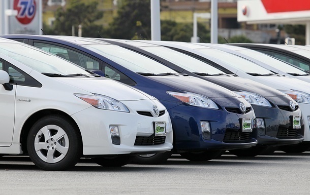 В Украине продажи подержанных авто выросли в два раза