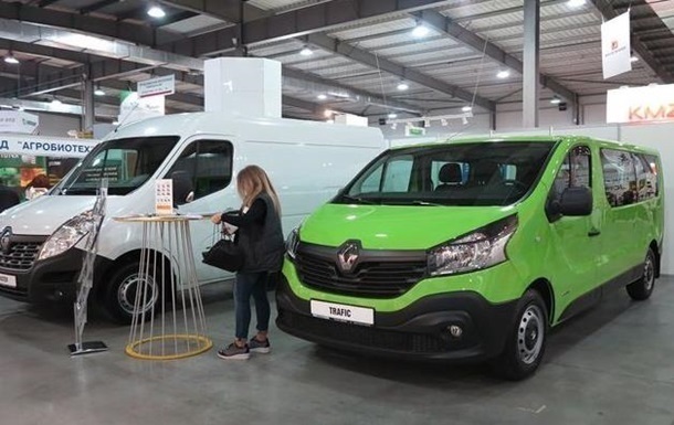 В Украине упали продажи новых коммерческих авто