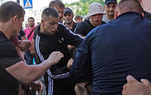 Вадим Титушко ночью охранял от «титушек» дорогу в сторону Киева